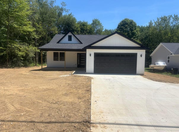 3162 Apple Valley Drive, Howard, OH 43028