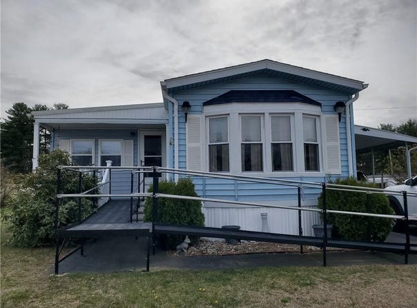 26 Lane E, Coventry, RI 02816