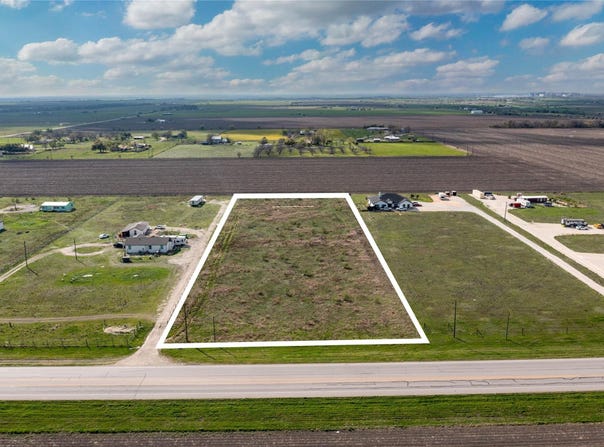 10330 S State Highway 95, Taylor, TX 76574