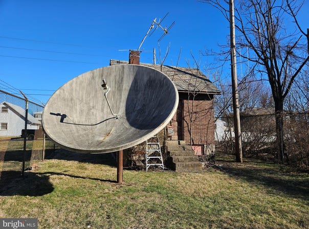 270 LINE STREET, EASTON, PA 18042