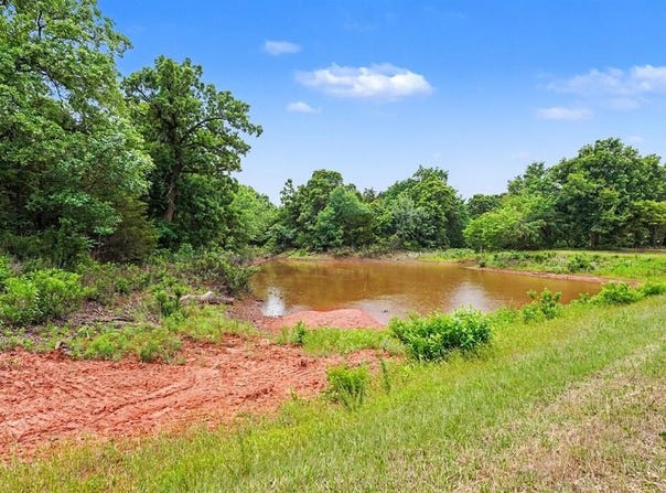 7654 Redbud Trail, Guthrie, OK 73044