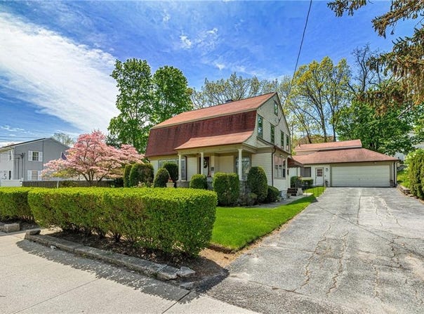90 Putnam Pike, Johnston, RI 02919