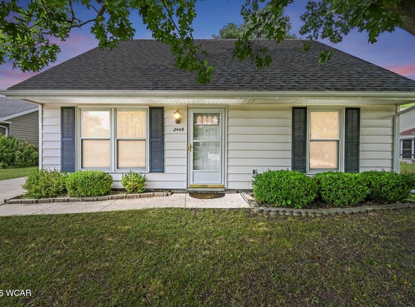 2449 Lark Avenue, Lima, OH 45801