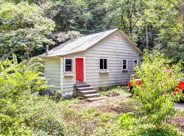 4138 Richardson Cove Road, Sevierville, TN 37876