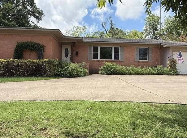 2015 E 5th Street, Tyler, TX 75701