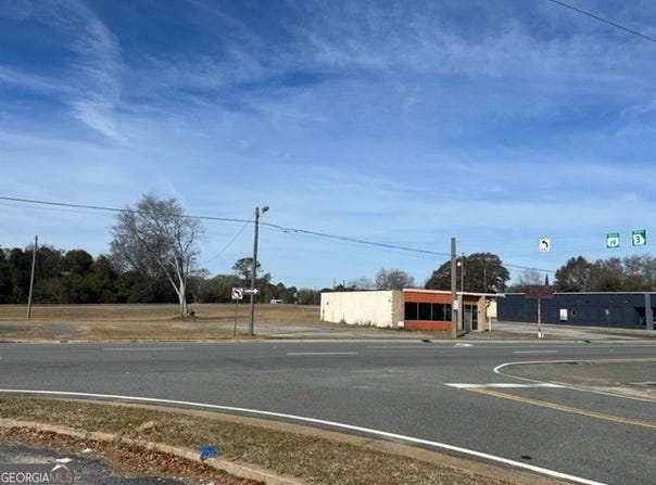 28 South Broad, Butler, GA 31006