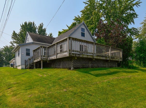 1314 NAVARINO Street, ALGOMA, WI 54201
