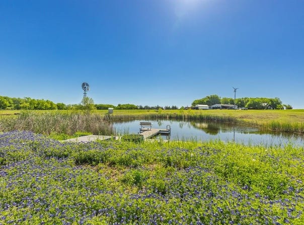 2797 County Road 3732, Wolfe City, TX 75496
