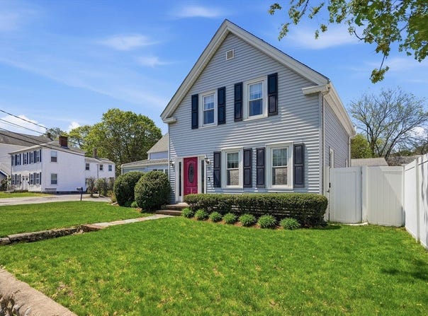 31 Walnut St., Dedham, MA 02026