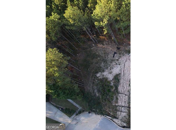 3147 Prince Wiliheme, East Point, GA 30344