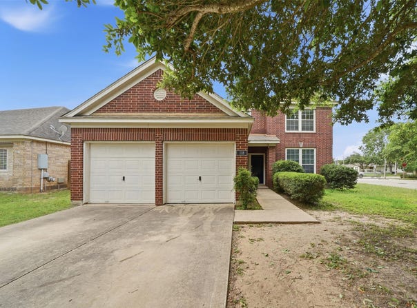 118 Invierno St, Kyle, TX 78640