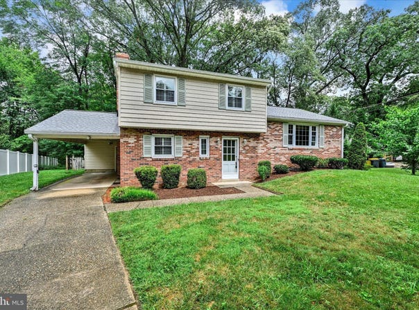 26 SEVERNDALE ROAD, SEVERNA PARK, MD 21146