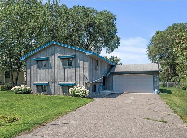 6433 Fremont Avenue N, Brooklyn Center, MN 55430