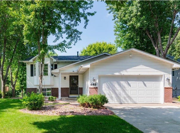 449 Diedrich Drive, Carver, MN 55315