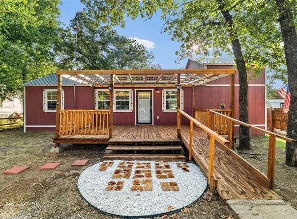 1541 Dawn Drive N, Pelican Bay, TX 76020