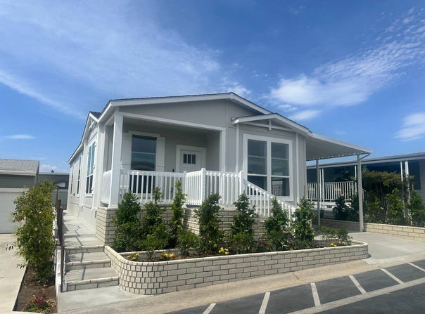 22301 Ridge Route Dr., Laguna Hills, CA 92653