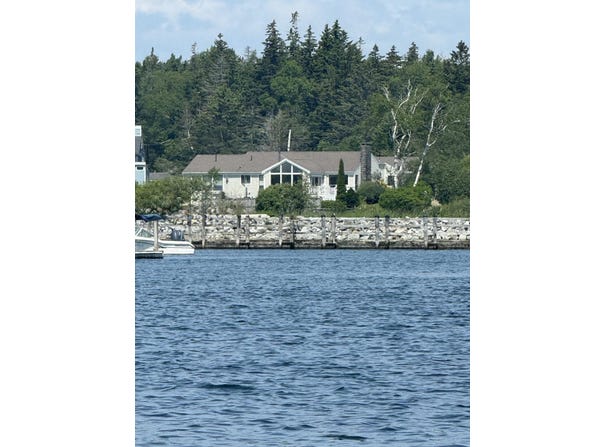 61 Lighthouse Road, Owls Head, ME 04854