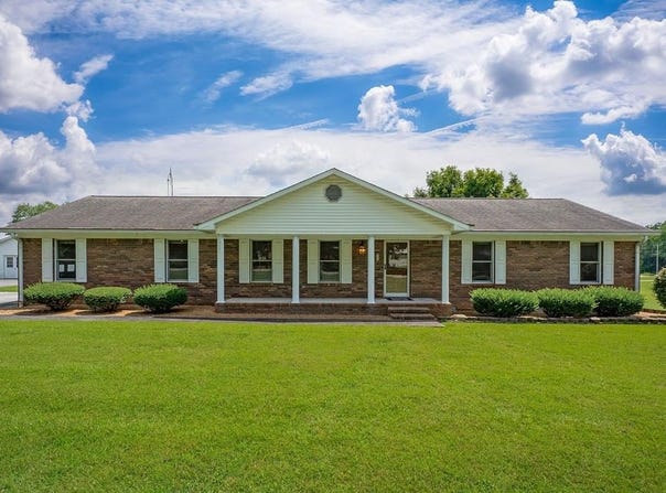 945 Quinland Lake Rd, COOKEVILLE, TN 38501