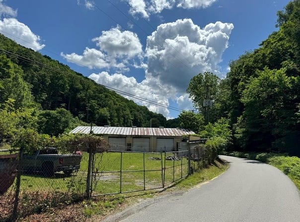 309 Duncan Fork Rd, Delbarton, WV 25670