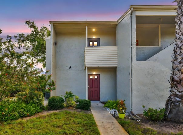 401 WINDRUSH BAY DRIVE, TARPON SPRINGS, FL 34689