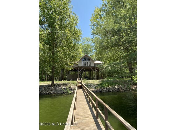 2807 Lake Mary Road, Woodville, MS 39669