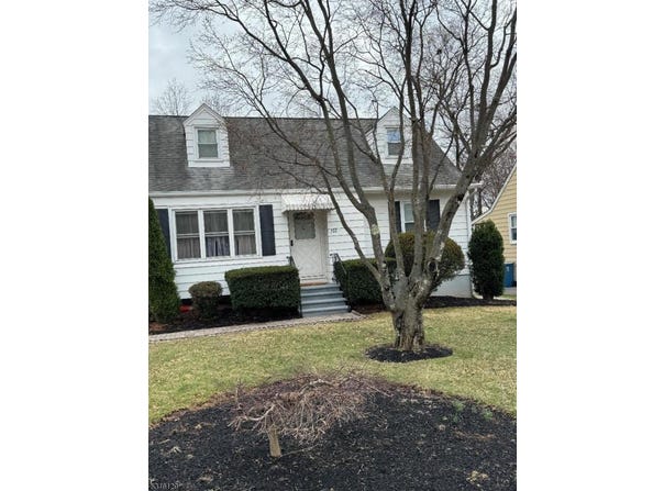 572 Bridgewater Ave, Bridgewater Twp., NJ 08807-3216
