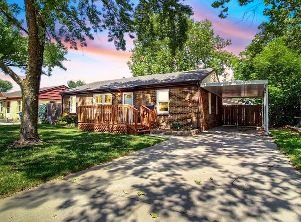 1120 N El Paso, Derby, KS 67037