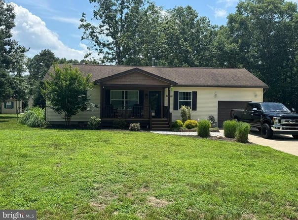 409 ELM AVENUE, CHESILHURST, NJ 08089