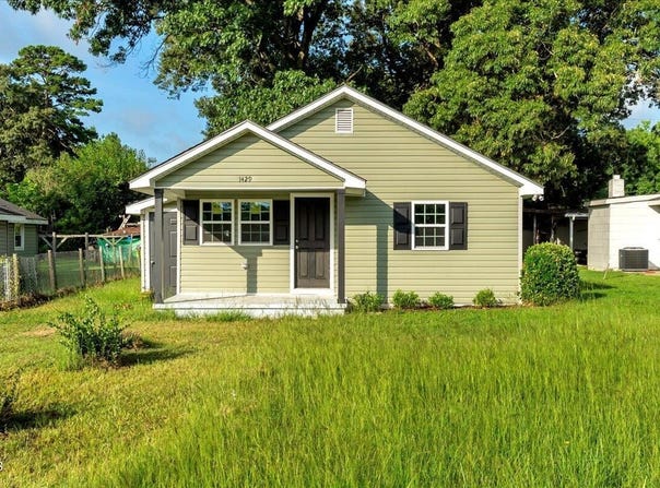 1429 American Legion Road Road, Roanoke Rapids, NC 27870