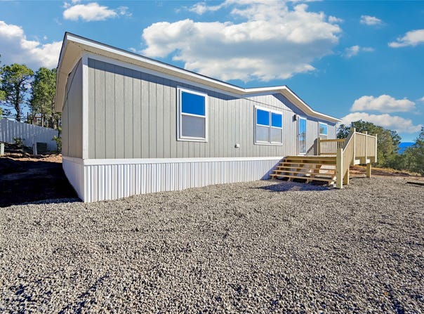 92 Avenida Mercedes, Pecos, NM 87552