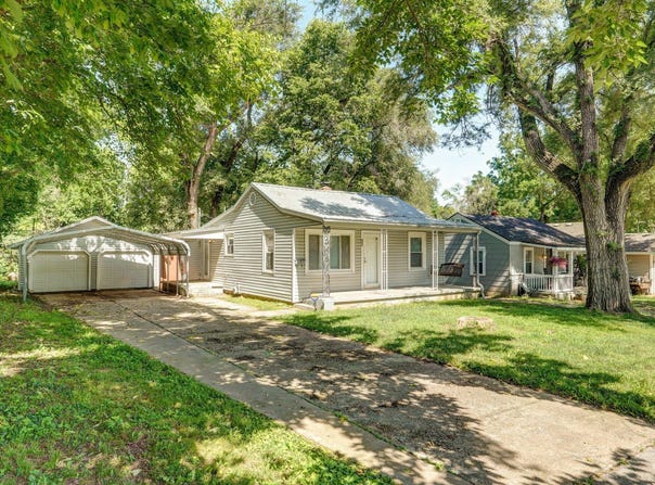 921 S Nettleton Avenue, Springfield, MO 65806