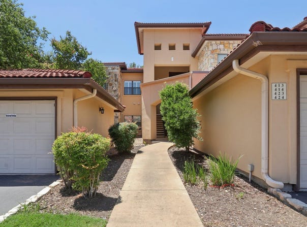 300 San Gabriel Village BLVD, Georgetown, TX 78626