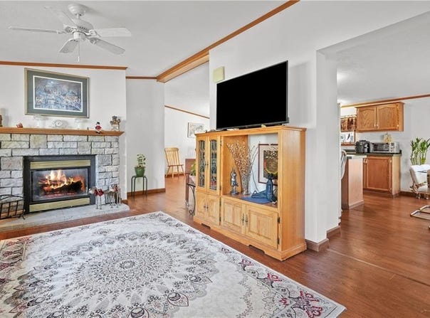 16 Giovanni-Rose Court, Coventry, RI 02816