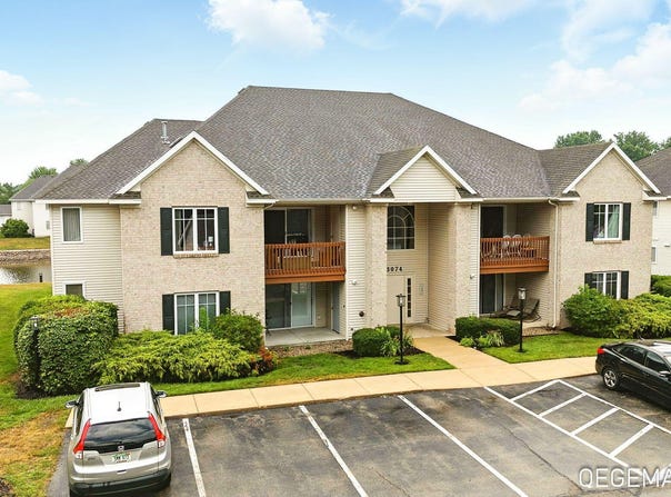 3074 W Crystal Waters Drive, Holland, MI 49424