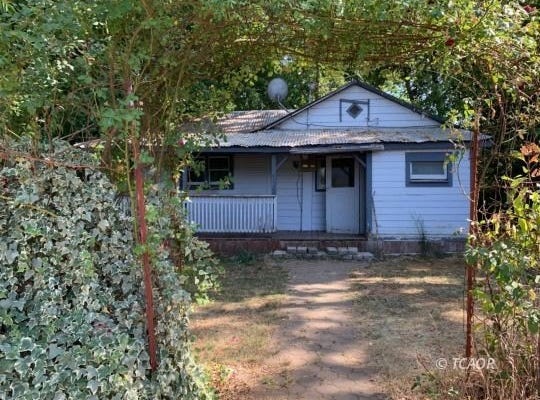 201 West Oak Ave, Hayfork, CA 96041