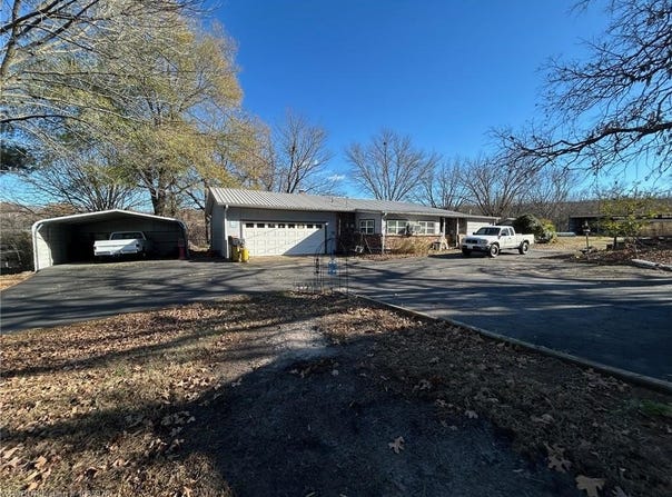1005 George AVE, Pocola, OK 74902