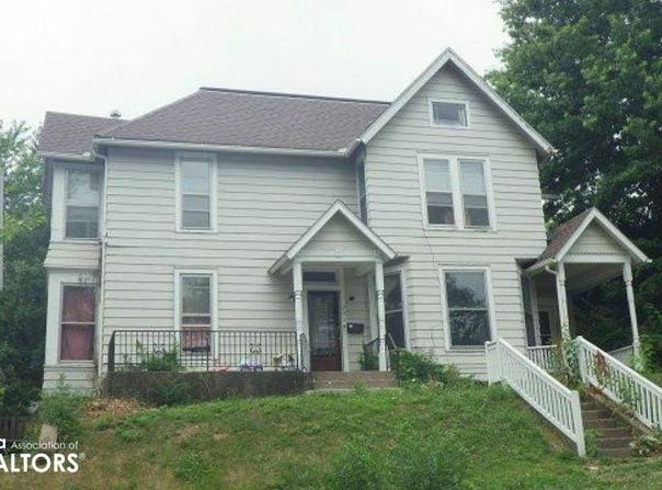 207 MARIETTA Street, Burlington, IA 52601