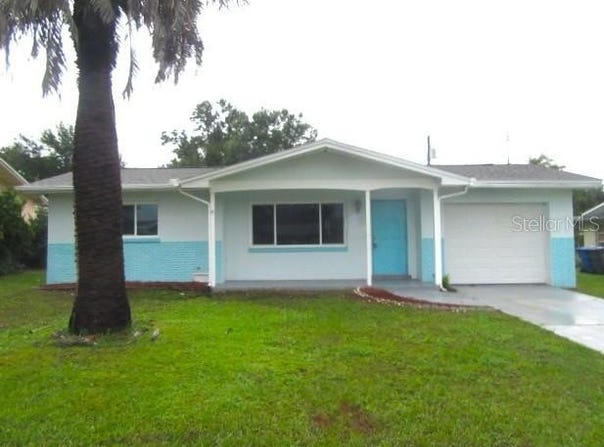 890 7TH Avenue NE, LARGO, FL 33770
