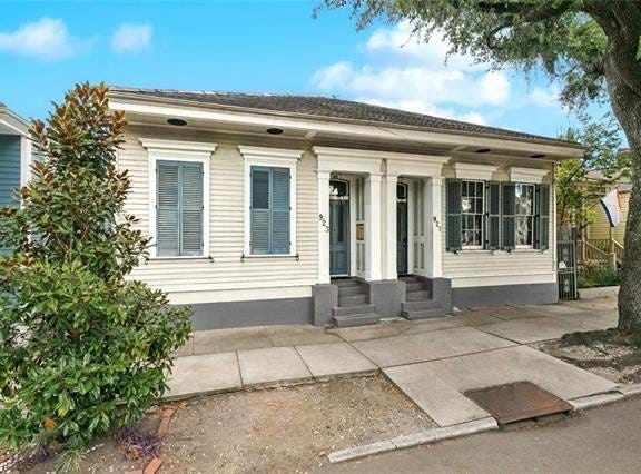 921 ELYSIAN FIELDS Avenue, New Orleans, LA 70117