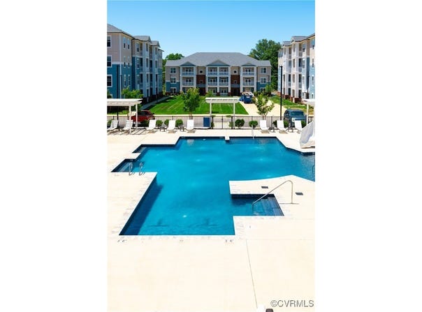 10530 Stony Bluff Drive unit: 104, Ashland, VA 23005