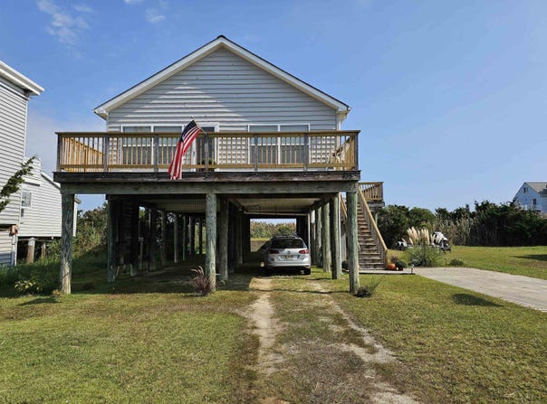 105 Taylor Avenue, Strathmere, NJ 08248