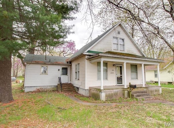 225 Tunison, White Hall, IL 62092