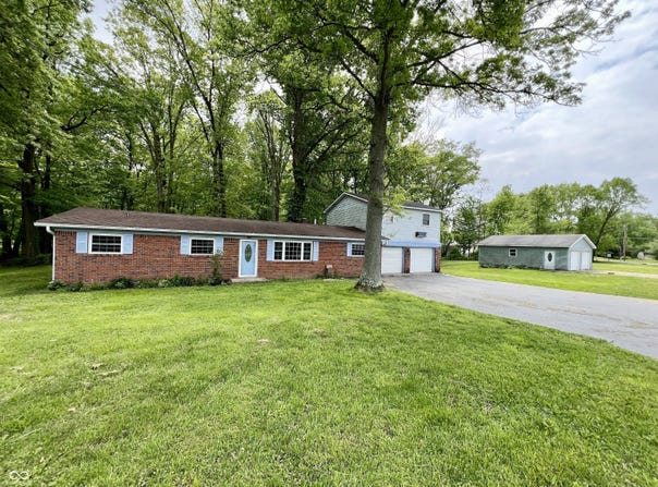 206 Windemere Road, West Terre Haute, IN 47885