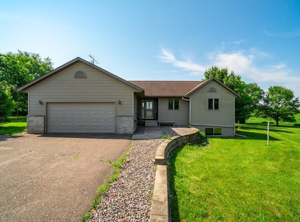 14855 125th Avenue, Chippewa Falls, WI 54729