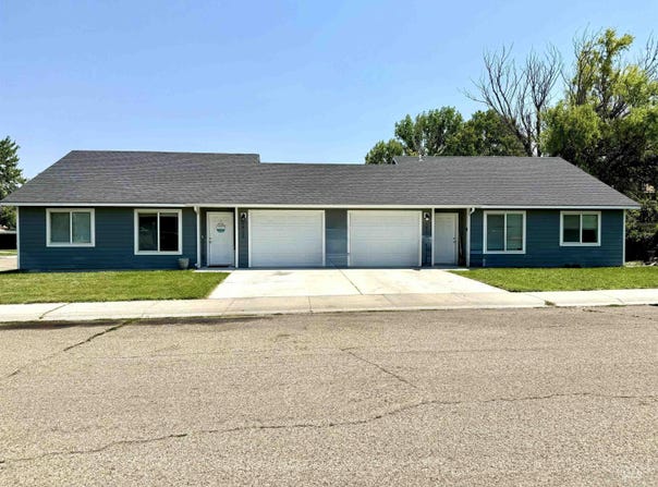 1912 S Locust Street, Nampa, ID 83686