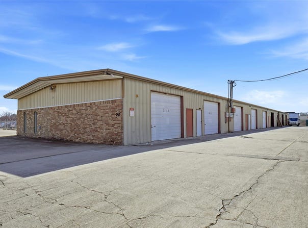 742 Dalworth Drive, Mesquite, TX 75149