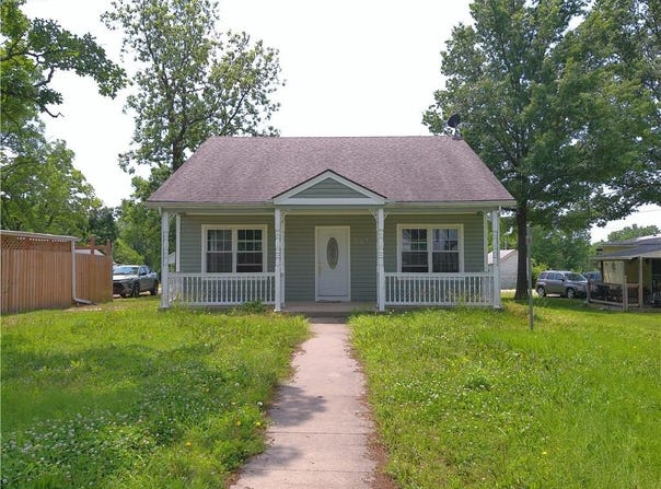 503 W Shawnee Street, Paola, KS 66071