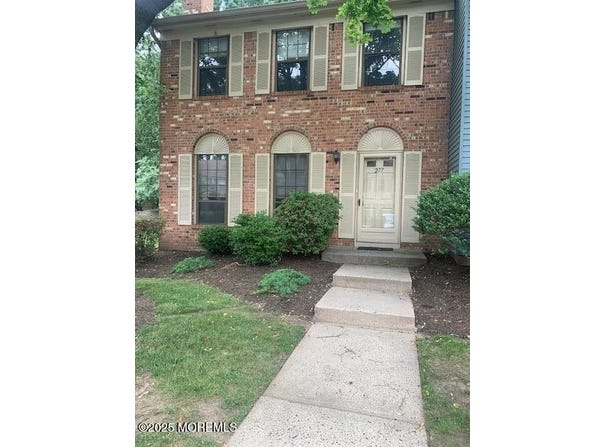 277 Gloucester Court, Aberdeen, NJ 07747