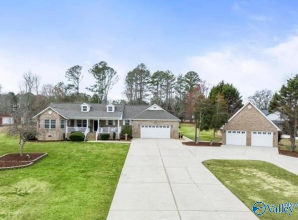 2185 Oak Drive, Boaz, AL 35956