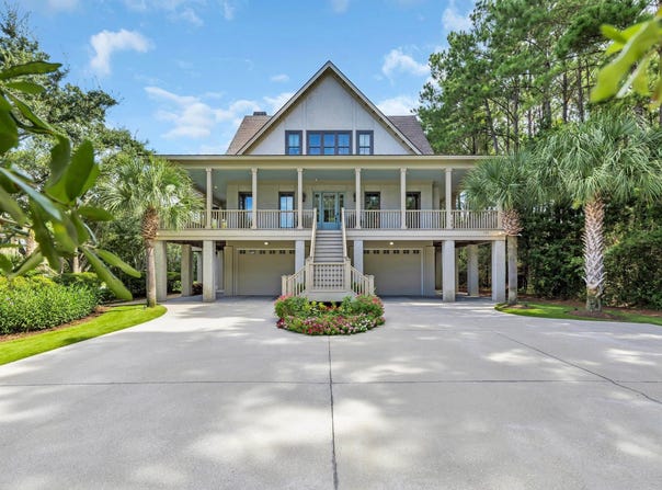 129 Stamper Trail, Pawleys Island, SC 29585